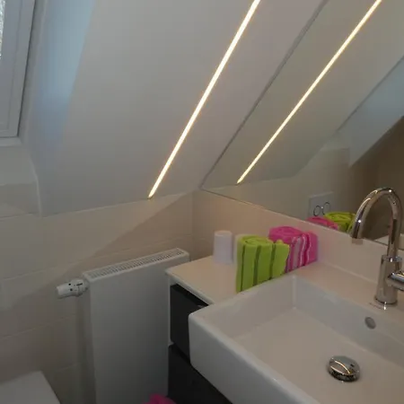 Haus Svenja 홈스테이 *